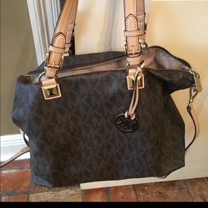 Michale Kors purse
